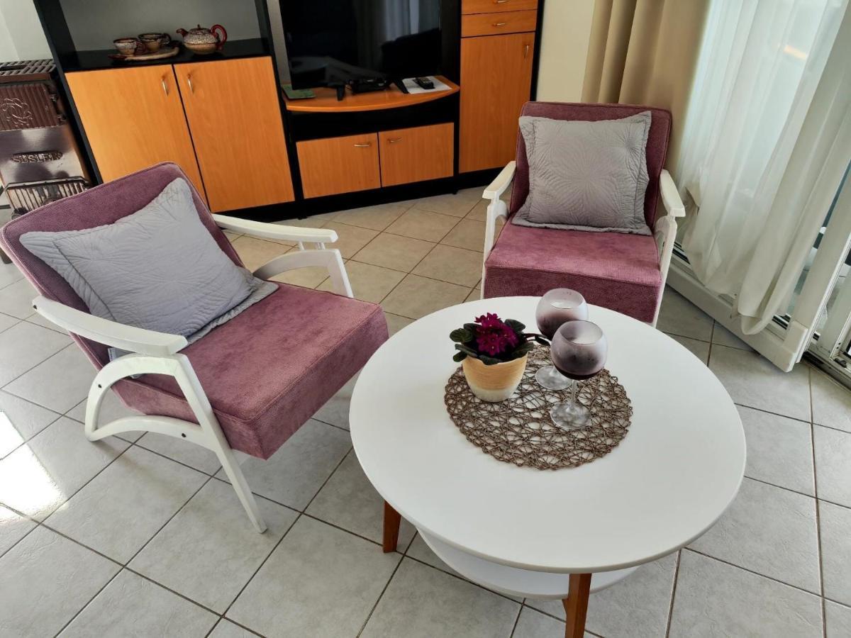 Apartments Snjezana Novi Vinodolski Eksteriør bilde