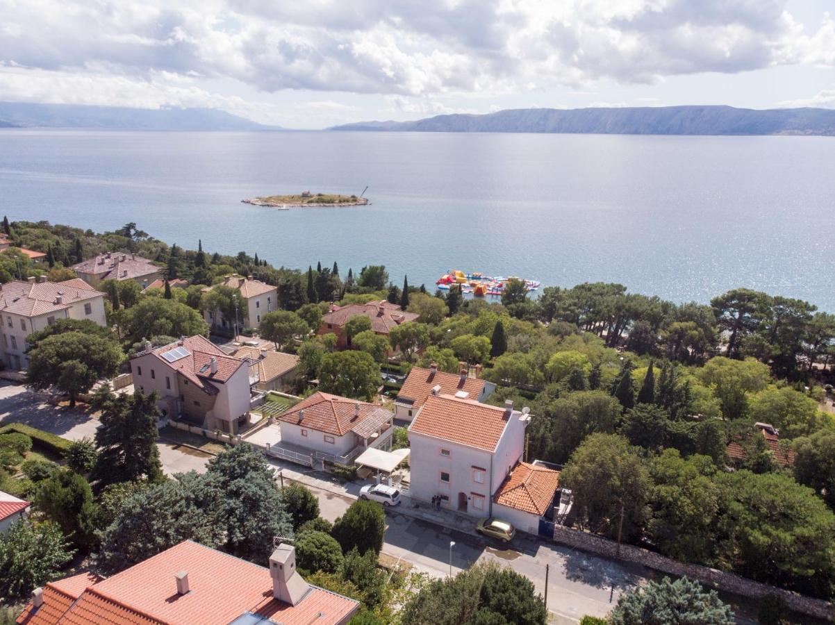 Apartments Snjezana Novi Vinodolski Eksteriør bilde